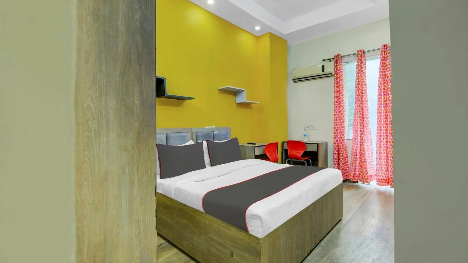 Hotel O The Arrow Near Dtu College Delhi  4*, Delhi (National Capital Territory of India) India