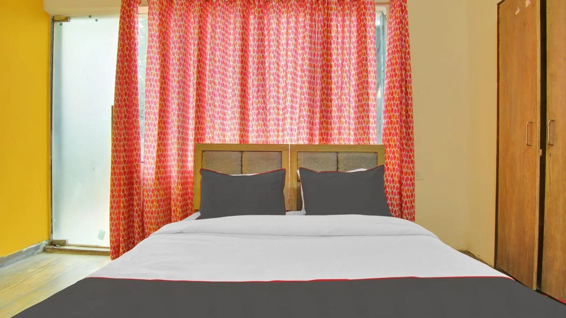 ****  Hotel O The Arrow Near Dtu College Delhi  India