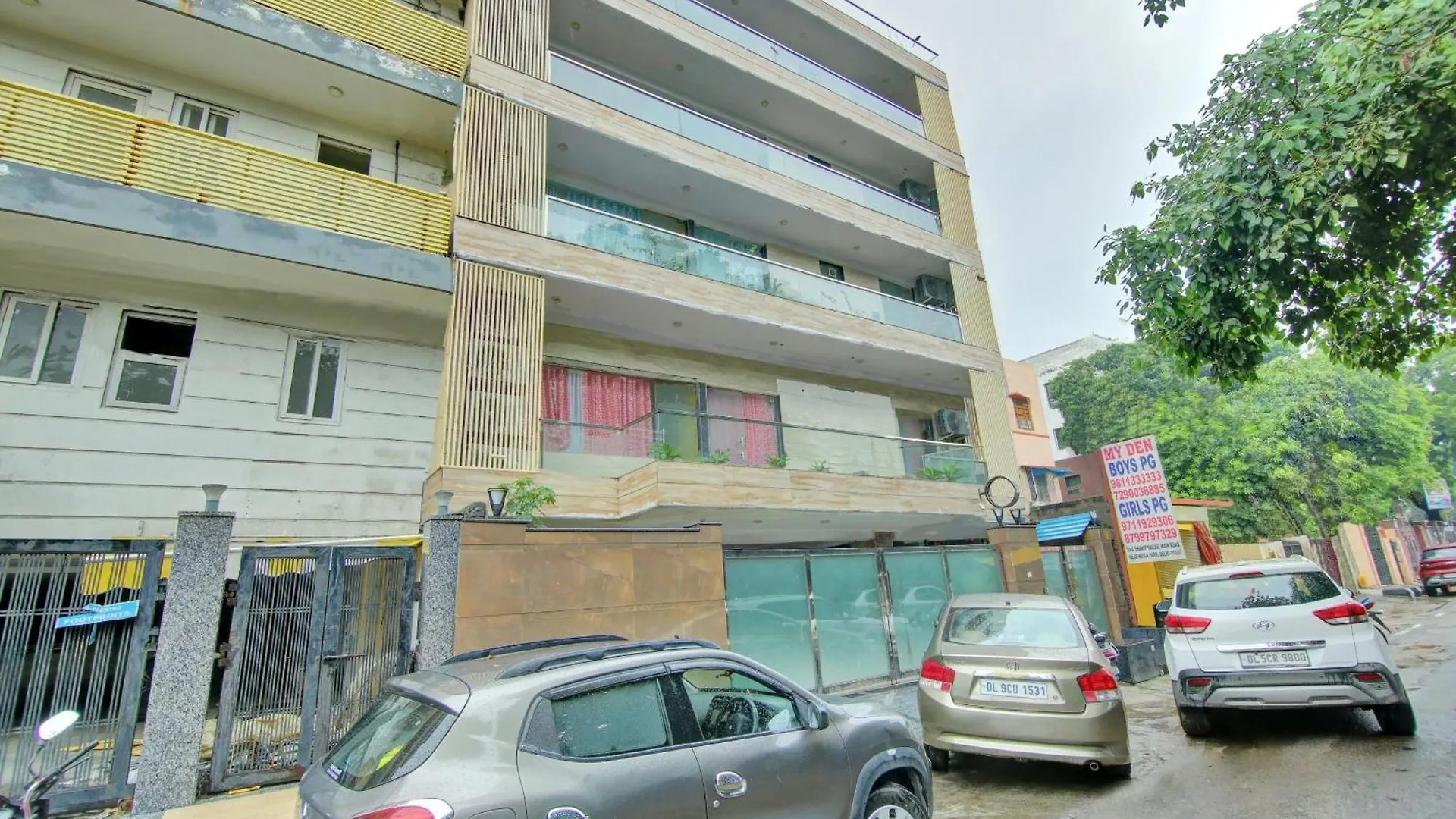 Hotel O The Arrow Near Dtu College Delhi  4*, Delhi (National Capital Territory of India) India